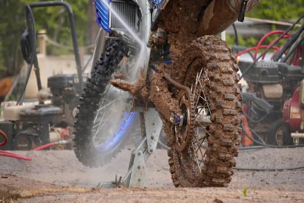 how to wash a dirt bike